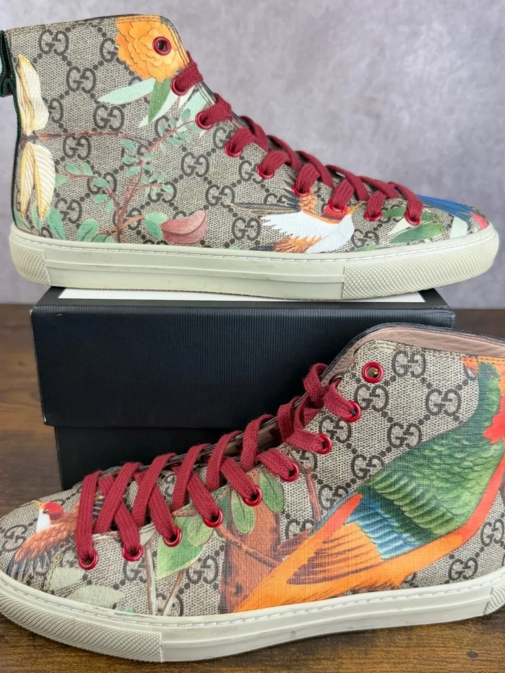 Gucci gg supreme